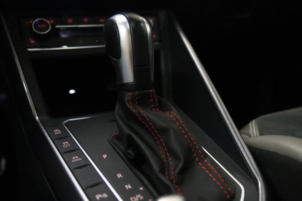 Volkswagen Polo 2.0 TSI GTI PANO/CARPLAY/STOELVERWARMING/VOL