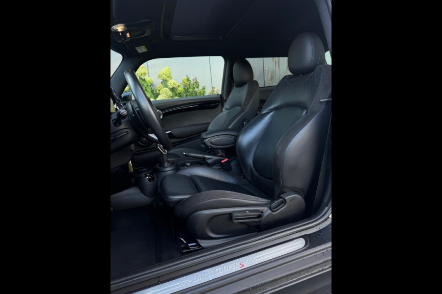 MINI Cooper S 2.0 Pepper 192pk FULL PANO NAVI CAMERA SPORTVELGEN
