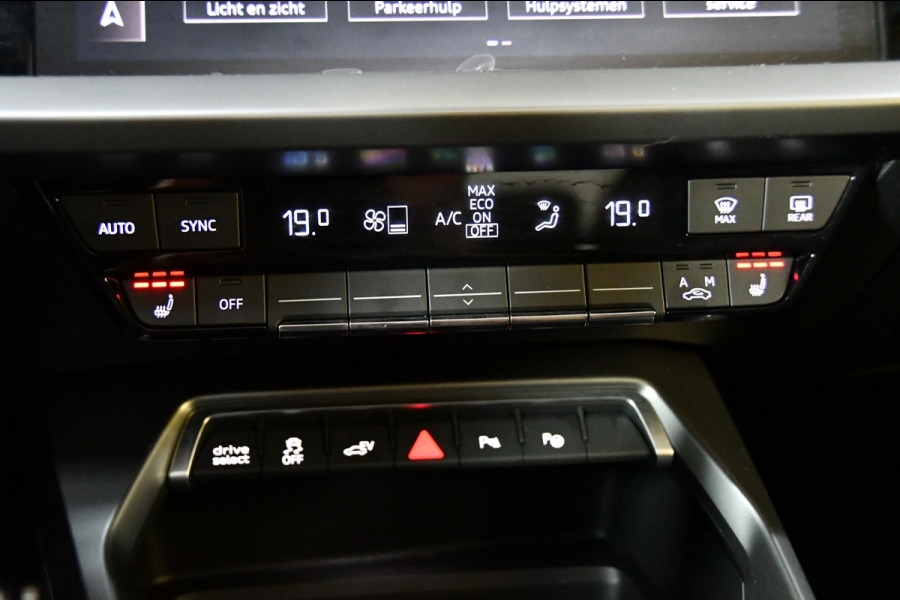 Audi A3 Sportback 40 TFSI e Business S-line, Panoramadak, Applecarplay