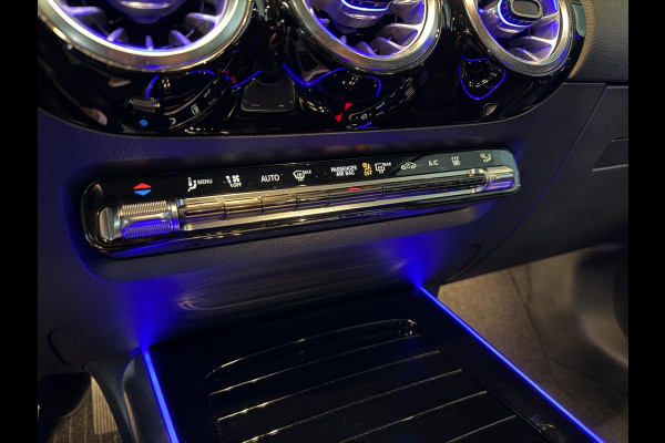 Mercedes-Benz GLA 250e Progressive-BURMESTER-SFEERVERLICHTING-STOELVERWARMING-CAMERA-COMPLEET