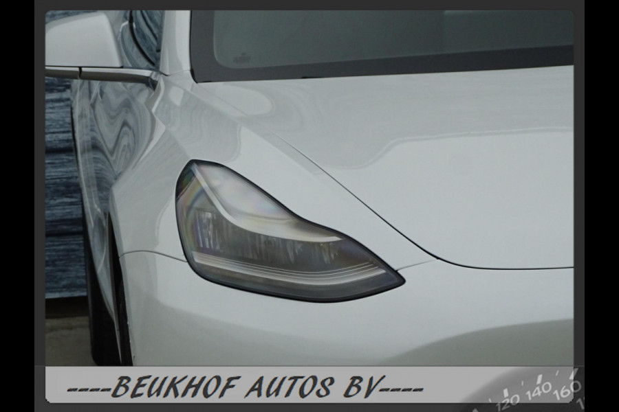 Tesla Model 3 Standard RWD Pano Trekhaak Navi Leer Soh 90,4%