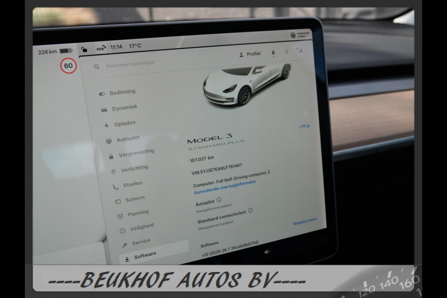 Tesla Model 3 Standard RWD Pano Trekhaak Navi Leer Soh 90,4%