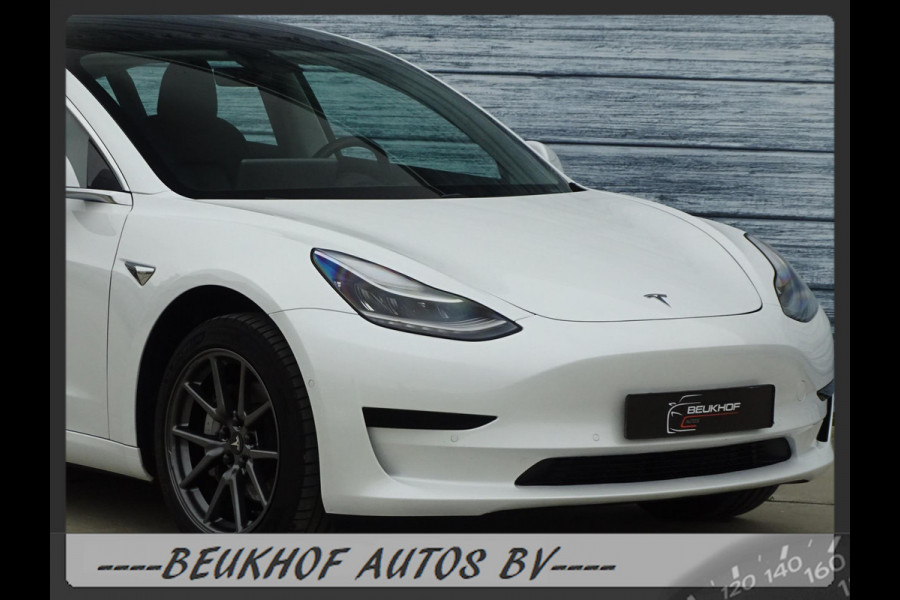 Tesla Model 3 Standard RWD Pano Trekhaak Navi Leer Soh 90,4%