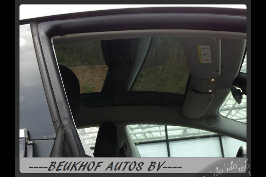 Tesla Model 3 Standard RWD Pano Trekhaak Navi Leer Soh 90,4%