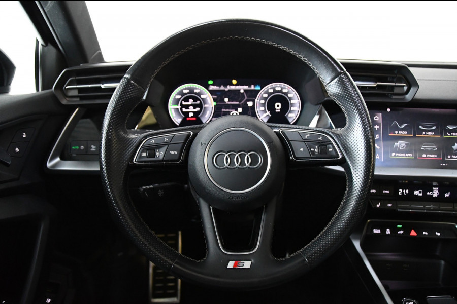 Audi A3 Sportback 40TFSI e Business S-line, Panoramadak, Applecarplay