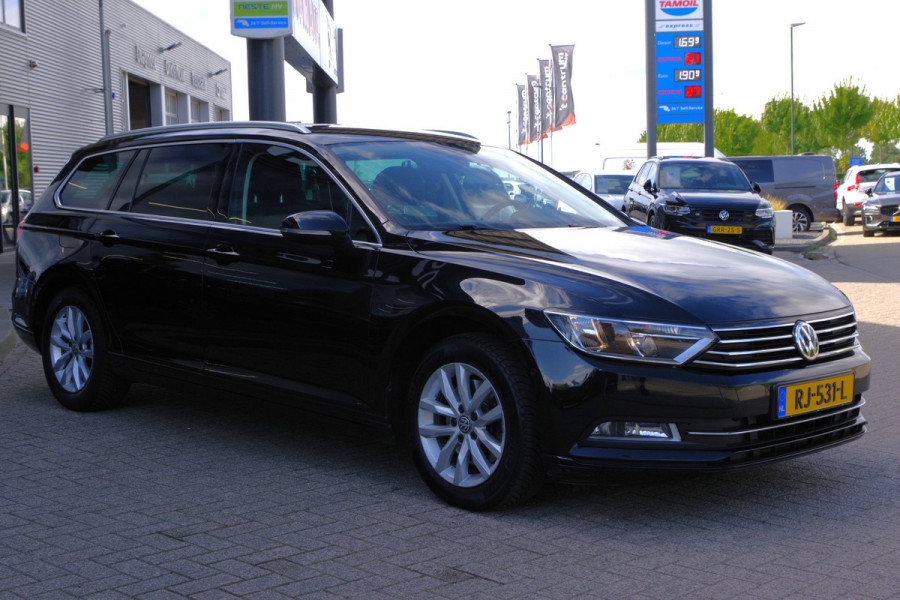 Volkswagen Passat Variant 1.4 TSI 126 PK Comfortline Business, Trekhaak, Massage, Adap. Cruise Control, Stoelverwarming
