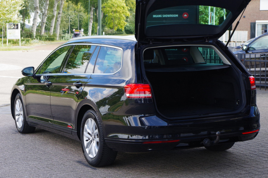 Volkswagen Passat Variant 1.4 TSI 126 PK Comfortline Business, Trekhaak, Massage, Adap. Cruise Control, Stoelverwarming