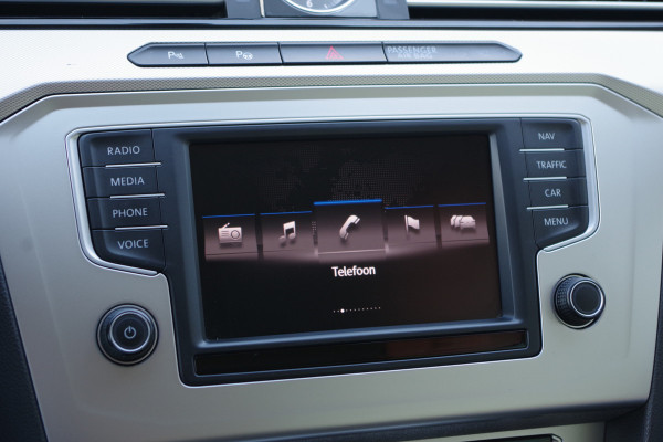 Volkswagen Passat Variant 1.4 TSI 126 PK Comfortline Business, Trekhaak, Massage, Adap. Cruise Control, Stoelverwarming
