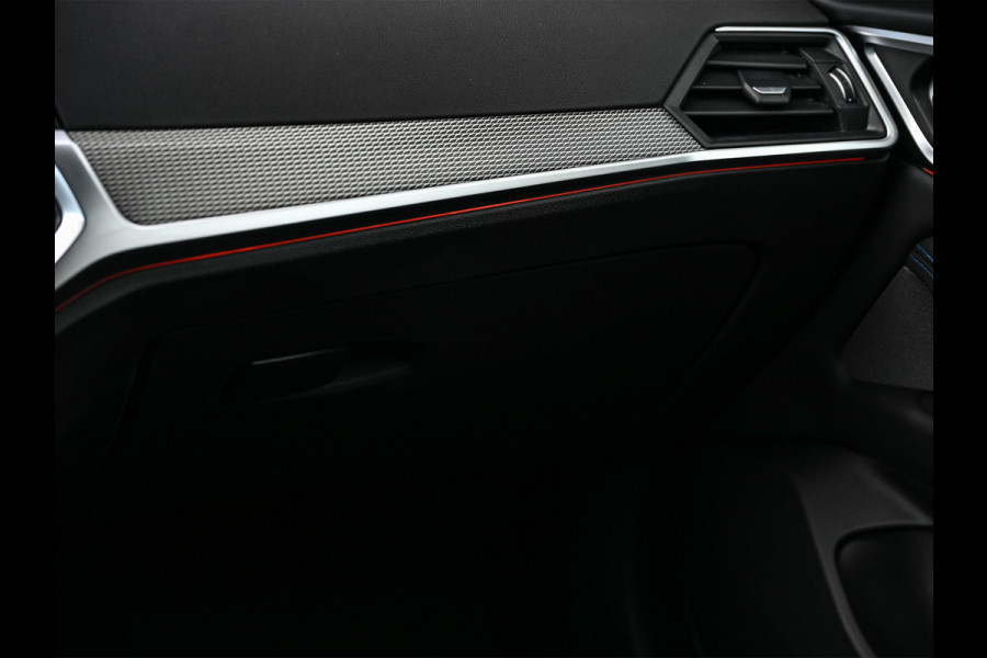 BMW 4 Serie Gran Coupé M440i xDrive HIGH EXECUTIVE | M-SPORT PAKKET | SHADOW LINE | COMFORT ACCESS | MEMORY SEATS | HEAD-UP DISPLAY | ADAPTI