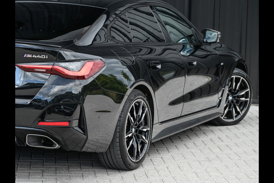 BMW 4 Serie Gran Coupé M440i xDrive HIGH EXECUTIVE | M-SPORT PAKKET | SHADOW LINE | COMFORT ACCESS | MEMORY SEATS | HEAD-UP DISPLAY | ADAPTI
