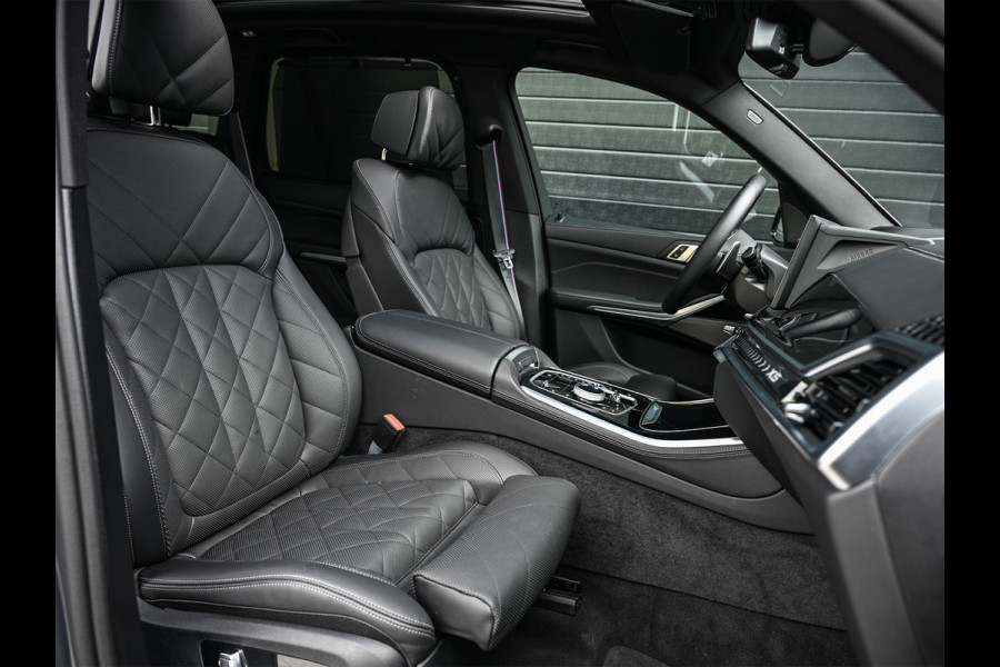 BMW X5 xDrive50e | M-SPORT | TREKHAAK | COMFORT ACCESS | BMW NIERE ICONIC GLOW | PANORAMADAK | COMFORT SEATS | AMBIANCE INTERIEUR | DRI