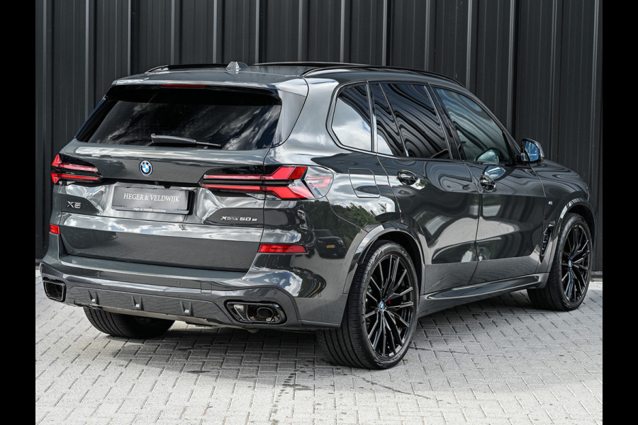 BMW X5 xDrive50e | M-SPORT | TREKHAAK | COMFORT ACCESS | BMW NIERE ICONIC GLOW | PANORAMADAK | COMFORT SEATS | AMBIANCE INTERIEUR | DRI