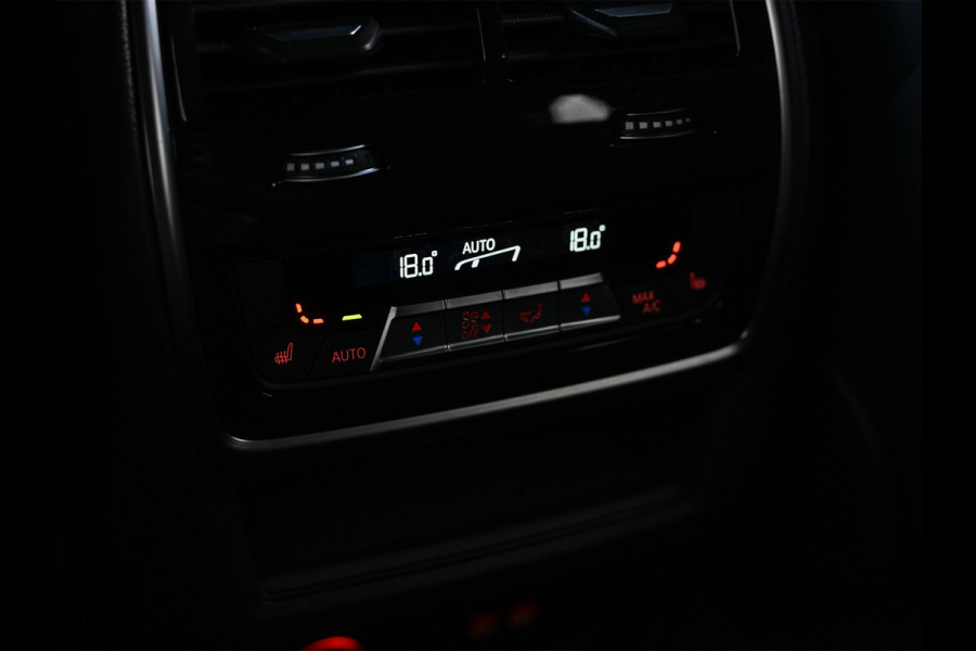 BMW X5 xDrive50e | M-SPORT | TREKHAAK | COMFORT ACCESS | BMW NIERE ICONIC GLOW | PANORAMADAK | COMFORT SEATS | AMBIANCE INTERIEUR | DRI