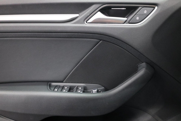 Audi A3 Sportback 1.0 TFSI Pro Line LED/PANORAMADAK/LEER+S.VERWARMING/18" LMV/PDC/CRUISE/ECC/12 MND GARANTIE!