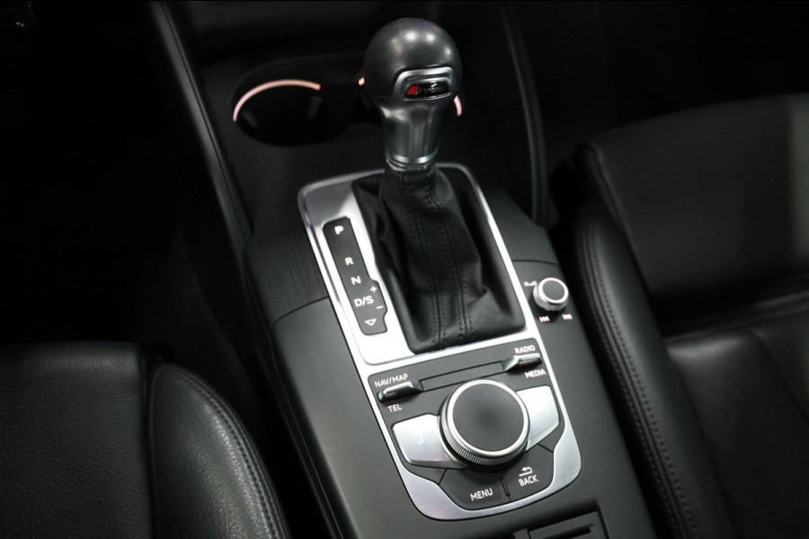 Audi A3 Sportback 1.0 TFSI Pro Line LED/PANORAMADAK/LEER+S.VERWARMING/18" LMV/PDC/CRUISE/ECC/12 MND GARANTIE!