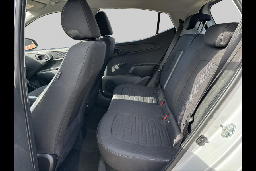 Hyundai i10 1.0 Comfort Smart | Navigatie | Parkeercamera achter | Apple carplay & Android Auto |