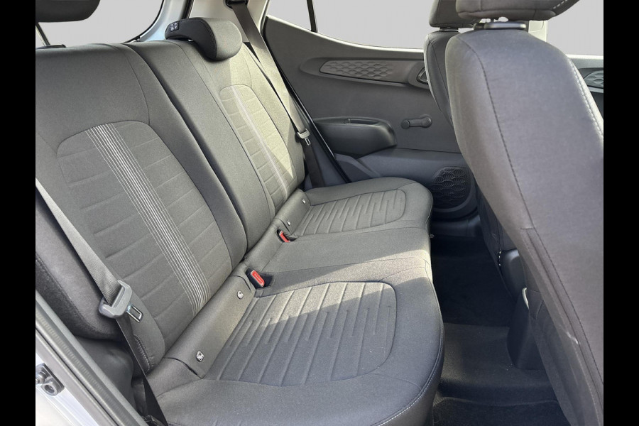 Hyundai i10 1.0 Comfort Smart | Navigatie | Parkeercamera achter | Apple carplay & Android Auto |
