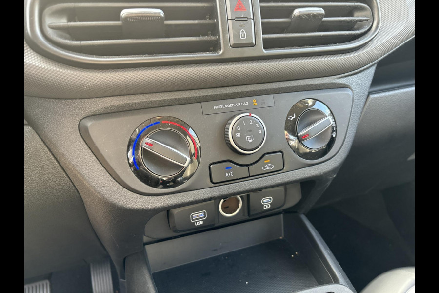 Hyundai i10 1.0 Comfort Smart | Navigatie | Parkeercamera achter | Apple carplay & Android Auto |