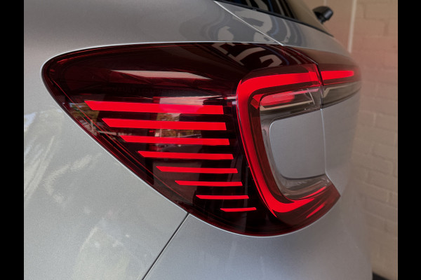 Renault Captur 1.6 E-Tech Plug-in Hybrid 160 Initiale Paris VERKOCHT! Groot navi | Bose | Leder | 18" | Camera | Volledig Dealer onderhouden!