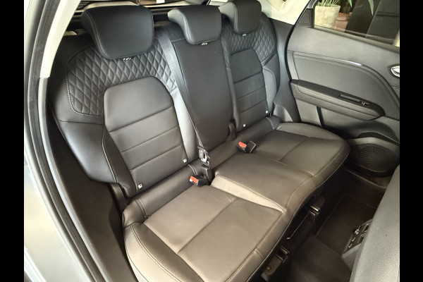 Renault Captur 1.6 E-Tech Plug-in Hybrid 160 Initiale Paris VERKOCHT! Groot navi | Bose | Leder | 18" | Camera | Volledig Dealer onderhouden!