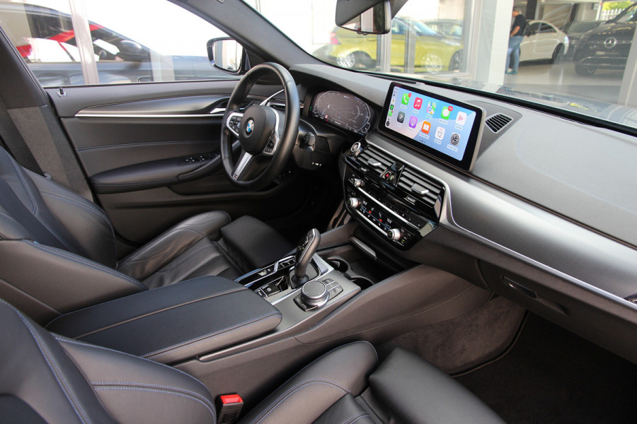 BMW 5 Serie Touring 530e xDrive Business Edition Plus | M-sport | Laser | Head-up | ACC