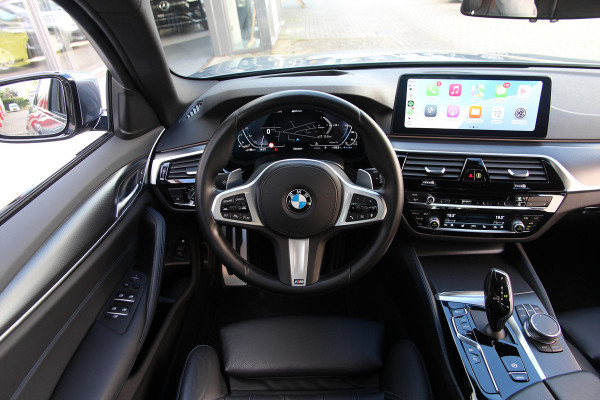 BMW 5 Serie Touring 530e xDrive Business Edition Plus | M-sport | Laser | Head-up | ACC