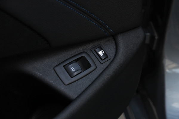 BMW 5 Serie Touring 530e xDrive Business Edition Plus | M-sport | Laser | Head-up | ACC