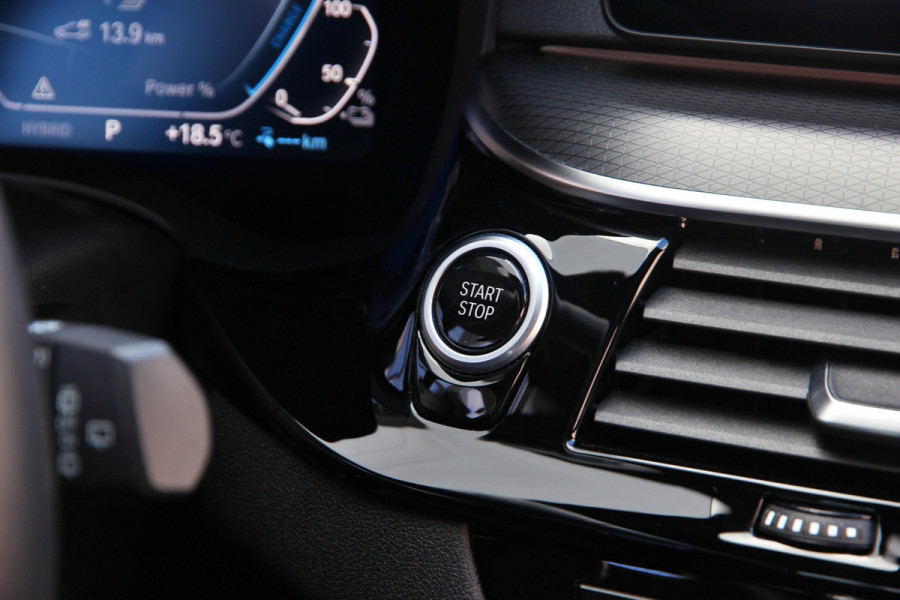 BMW 5 Serie Touring 530e xDrive Business Edition Plus | M-sport | Laser | Head-up | ACC