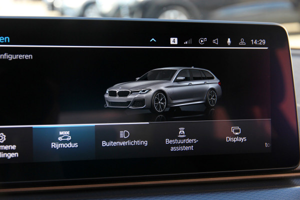 BMW 5 Serie Touring 530e xDrive Business Edition Plus | M-sport | Laser | Head-up | ACC