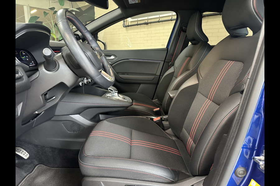 Renault Captur 1.6 E-Tech Hyb RS-Line 160 | Groot Navi | 18" | Carplay | Stoelverwarming | Camera | 100% Dealer onderhouden!