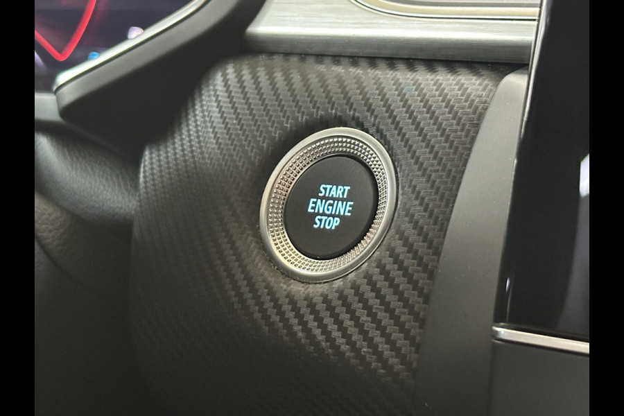 Renault Captur 1.6 E-Tech Hyb RS-Line 160 | Groot Navi | 18" | Carplay | Stoelverwarming | Camera | 100% Dealer onderhouden!