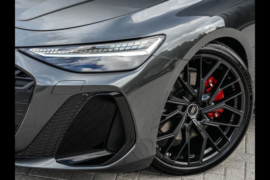 Audi A6 Avant 2.0 e-HYBRID QUATTRO S EDITION 299PK | S-SEATS | LUCHTVERING | PANORAMADAK | 360 CAMERA | EDITION ONE | B&O SOUND | HEAD-U