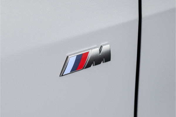 BMW 1-serie 120 M Sport - Automaat | Dig. Cockpit | Adapt. Cruise | Stoelverw. | PDC | Camera | NAV + App. Connect | ECC | DAB | LM 18" | 3654