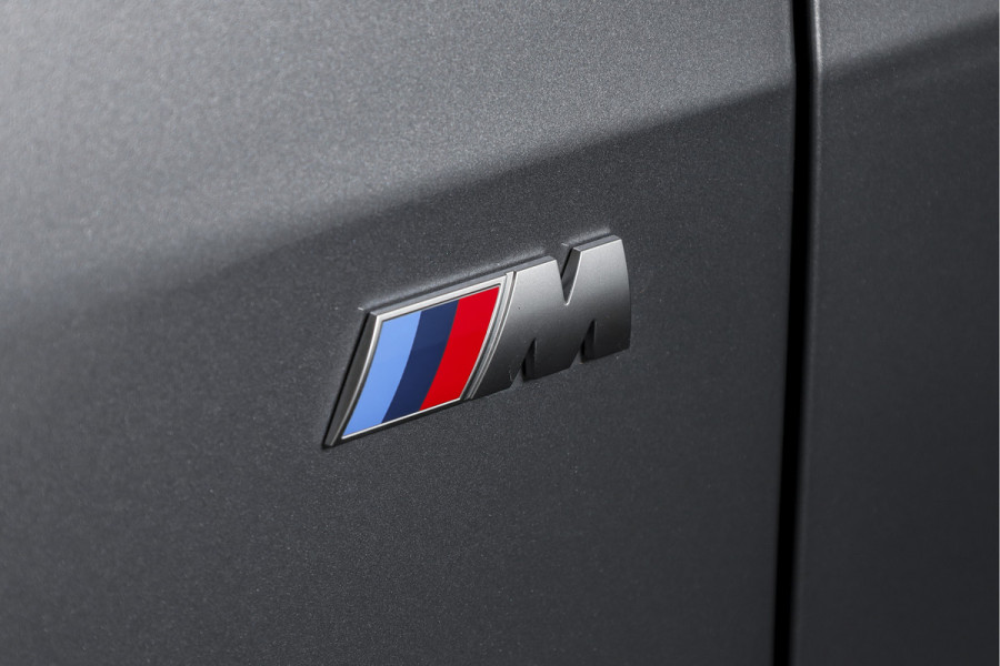 BMW 1-serie 120 M Sport | Dig. Cockpit | Adapt. Cruise | Stoelverw. | PDC | Camera | NAV + App. Connect | ECC | DAB | LM 18" | 3303