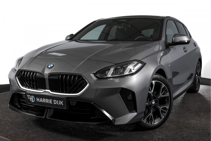 BMW 1-serie 120 M Sport | Dig. Cockpit | Adapt. Cruise | Stoelverw. | PDC | Camera | NAV + App. Connect | ECC | DAB | LM 18" | 3303