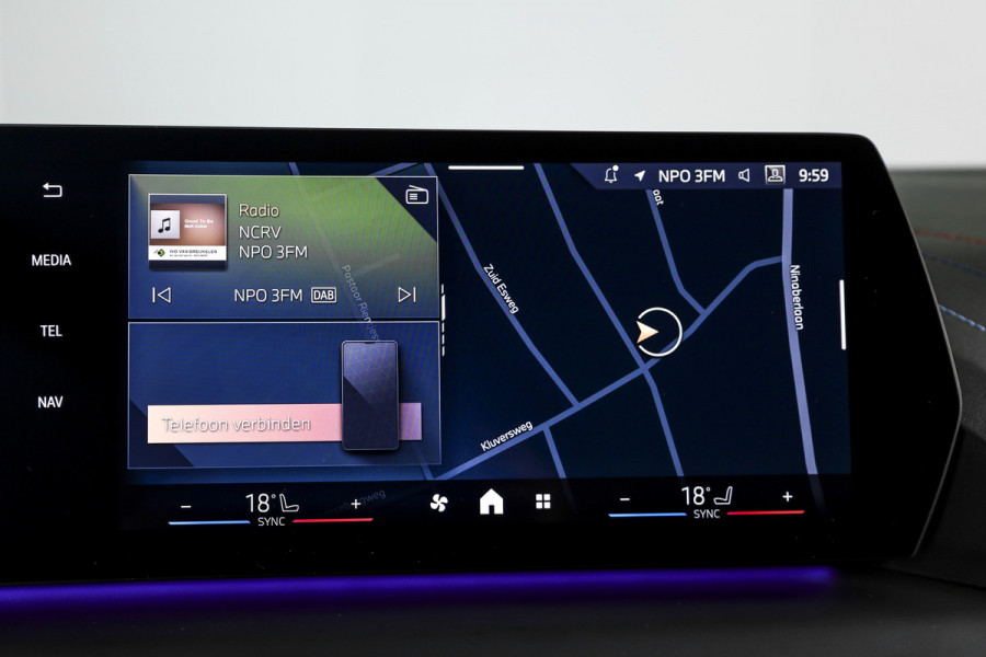 BMW 1-serie 120 M Sport | Dig. Cockpit | Adapt. Cruise | Stoelverw. | PDC | Camera | NAV + App. Connect | ECC | DAB | LM 18" | 3303