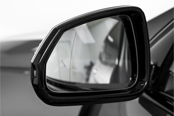 BMW 1-serie 120 M Sport | Dig. Cockpit | Adapt. Cruise | Stoelverw. | PDC | Camera | NAV + App. Connect | ECC | DAB | LM 18" | 3303