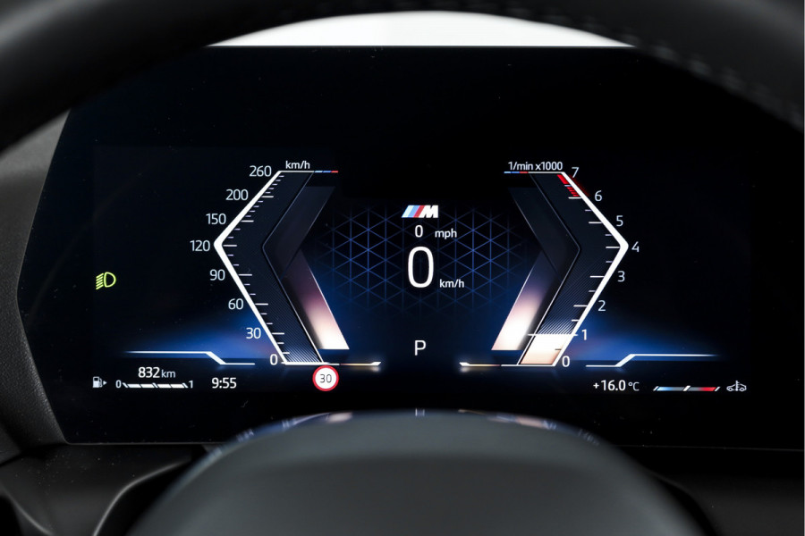 BMW 1-serie 120 M Sport | Dig. Cockpit | Adapt. Cruise | Stoelverw. | PDC | Camera | NAV + App. Connect | ECC | DAB | LM 18" | 3303