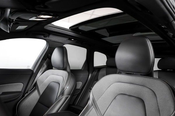 Volvo XC60 2.0 T6 Plug-in hybrid AWD Plus Black Edition | S/K-Panodak | Harman/Kardon | Dig. Cockpit | Adapt. Cruise | Memory Stoelen | Elek. Klep | Stoel-+stuurverw. | 360 Camera | NAV+App. Connect | ECC | LM 21" | 3461