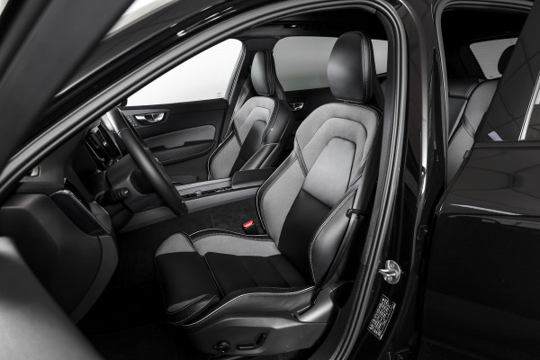 Volvo XC60 2.0 T6 Plug-in hybrid AWD Plus Black Edition | S/K-Panodak | Harman/Kardon | Dig. Cockpit | Adapt. Cruise | Memory Stoelen | Elek. Klep | Stoel-+stuurverw. | 360 Camera | NAV+App. Connect | ECC | LM 21" | 3461