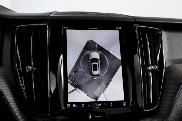 Volvo XC60 2.0 T6 Plug-in hybrid AWD Plus Black Edition | S/K-Panodak | Harman/Kardon | Dig. Cockpit | Adapt. Cruise | Memory Stoelen | Elek. Klep | Stoel-+stuurverw. | 360 Camera | NAV+App. Connect | ECC | LM 21" | 3461