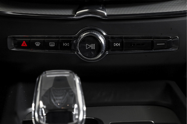 Volvo XC60 2.0 T6 Plug-in hybrid AWD Plus Black Edition | S/K-Panodak | Harman/Kardon | Dig. Cockpit | Adapt. Cruise | Memory Stoelen | Elek. Klep | Stoel-+stuurverw. | 360 Camera | NAV+App. Connect | ECC | LM 21" | 3461