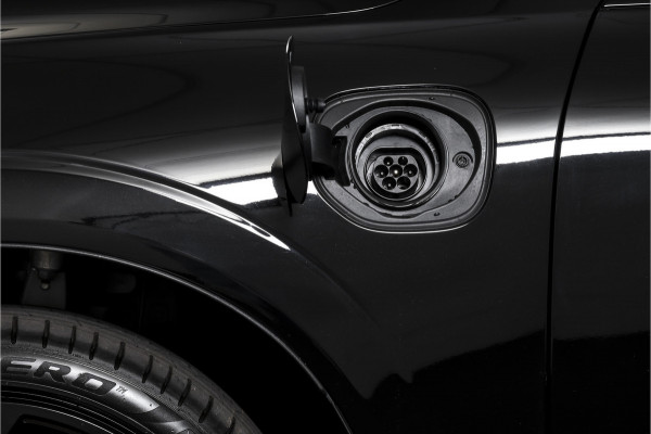 Volvo XC60 2.0 T6 Plug-in hybrid AWD Plus Black Edition | S/K-Panodak | Harman/Kardon | Dig. Cockpit | Adapt. Cruise | Memory Stoelen | Elek. Klep | Stoel-+stuurverw. | 360 Camera | NAV+App. Connect | ECC | LM 21" | 3461