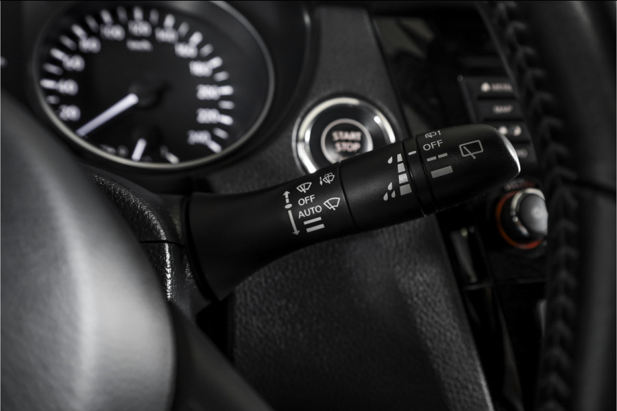 Nissan QASHQAI 1.3 DIG-T 160 PK N-Connecta - Automaat | Trekhaak | Cruise | Stoelverw. | PDC | 360 Camera | NAV | ECC | LM 18" |