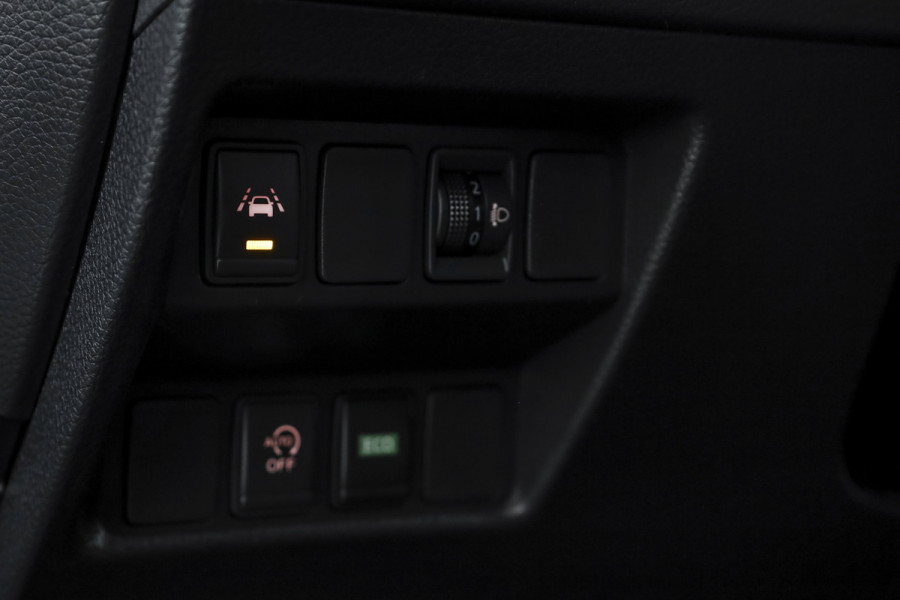 Nissan QASHQAI 1.3 DIG-T 160 PK N-Connecta - Automaat | Trekhaak | Cruise | Stoelverw. | PDC | 360 Camera | NAV | ECC | LM 18" |