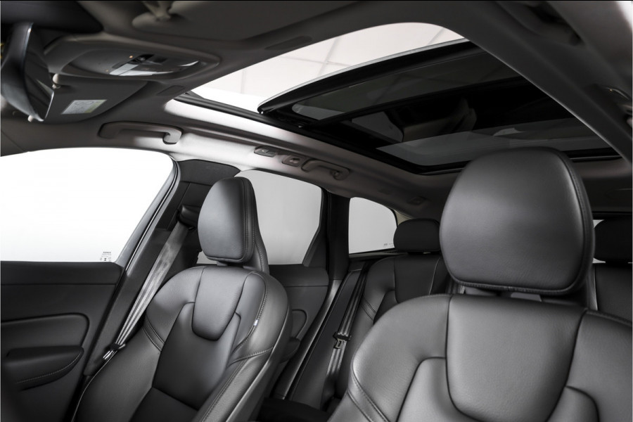 Volvo XC60 2.0 T6 Plug-in hybrid AWD Plus Dark | S/K-Panodak | Dig. Cockpit | Adapt. Cruise | Harman/Kardon | Memory Stoelen | Elek. Klep | Stoel-+stuurverw. | 360 Camera | NAV+App. Connect | LM 19" |