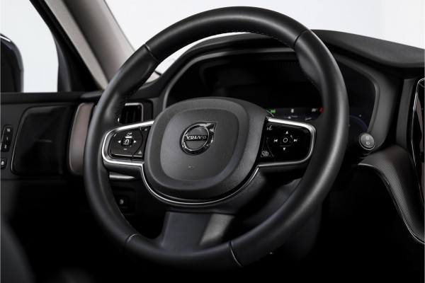 Volvo XC60 2.0 T6 Plug-in hybrid AWD Plus Dark | S/K-Panodak | Dig. Cockpit | Adapt. Cruise | Harman/Kardon | Memory Stoelen | Elek. Klep | Stoel-+stuurverw. | 360 Camera | NAV+App. Connect | LM 19" |
