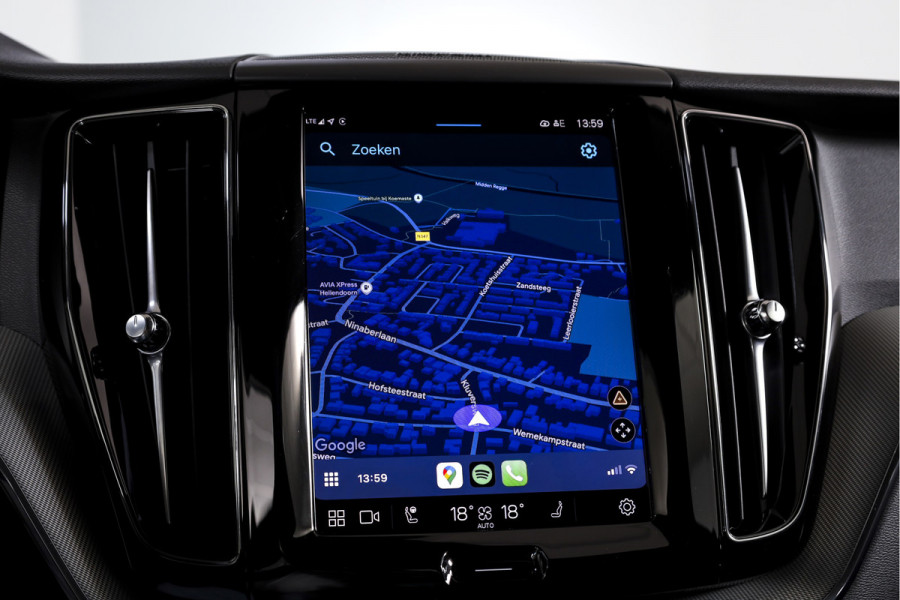 Volvo XC60 2.0 T6 Plug-in hybrid AWD Plus Dark | S/K-Panodak | Dig. Cockpit | Adapt. Cruise | Harman/Kardon | Memory Stoelen | Elek. Klep | Stoel-+stuurverw. | 360 Camera | NAV+App. Connect | LM 19" |