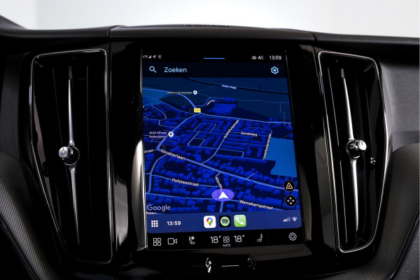 Volvo XC60 2.0 T6 Plug-in hybrid AWD Plus Dark | S/K-Panodak | Dig. Cockpit | Adapt. Cruise | Harman/Kardon | Memory Stoelen | Elek. Klep | Stoel-+stuurverw. | 360 Camera | NAV+App. Connect | LM 19" |