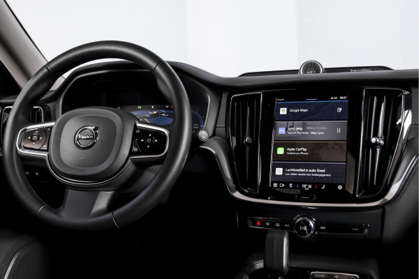 Volvo V60 2.0 T6 Plug-in hybrid AWD Ultra Dark | S/K-panodak | Bowers/Wilkens | Dig. Cockpit | Adapt. Cruise | Memory Stoelen | Elek. Klep | Stoel-+stuurverw. | 360 Camera | NAV+App. Connect | Elek. trekhaak | LM 19" |